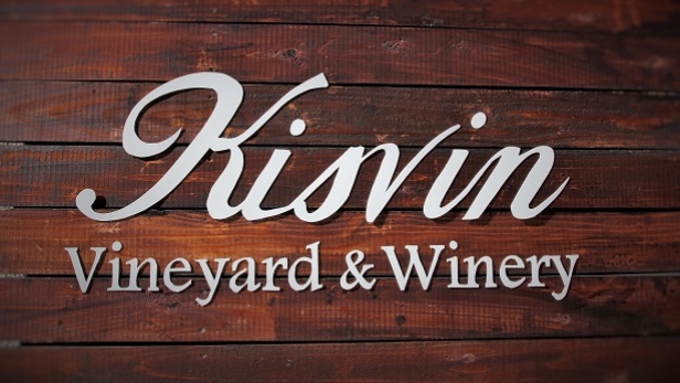 8/18(金)・8/19(土) ≪Kisvin Winery 斎藤まゆ氏来場！≫『ワインの夕べ』開催いたします